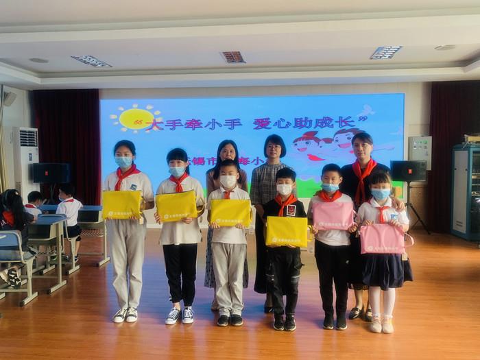 靖海小学迎接少代会争做好队员