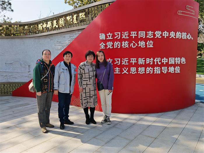 b49bda0e093f197a15a78ef239c4ccaa.jpg