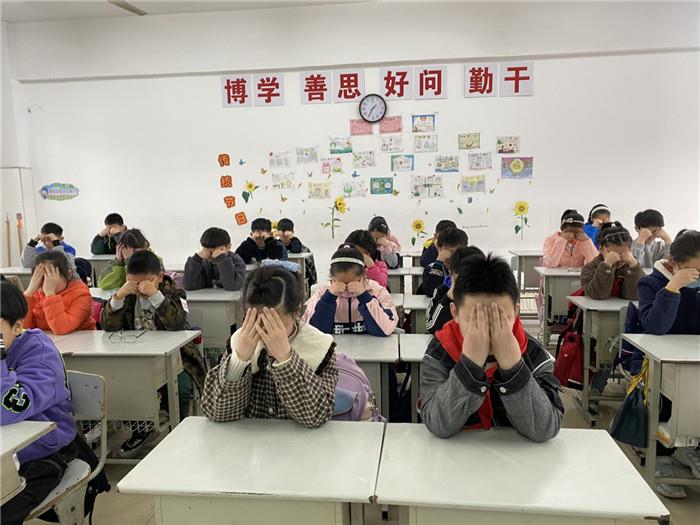 四四1_副本.jpg