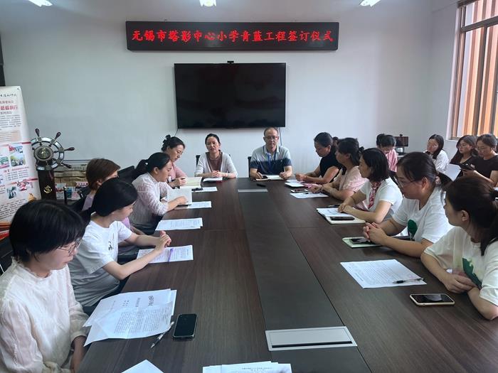 校长讲话.JPG