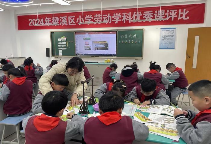 77d577b9-8a3e-4cf2-b625-719e94ac259e.jpg