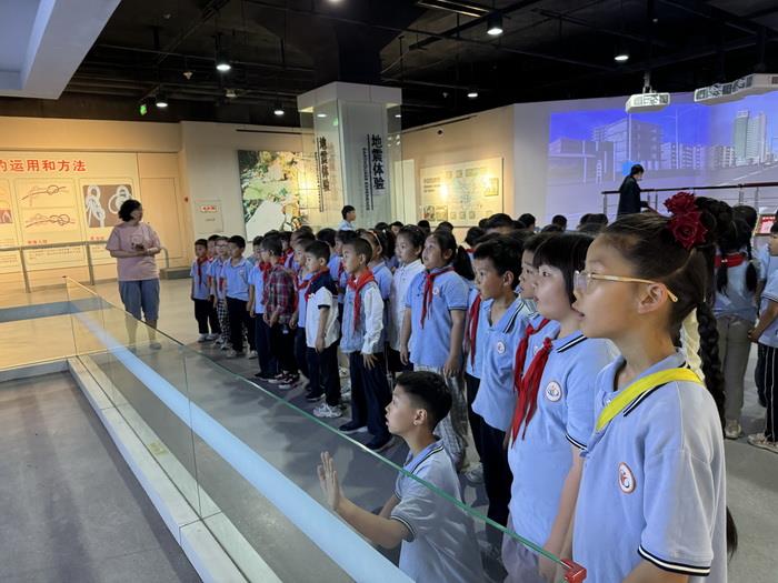 微信图片_20240530210024(1)_调整大小.jpg