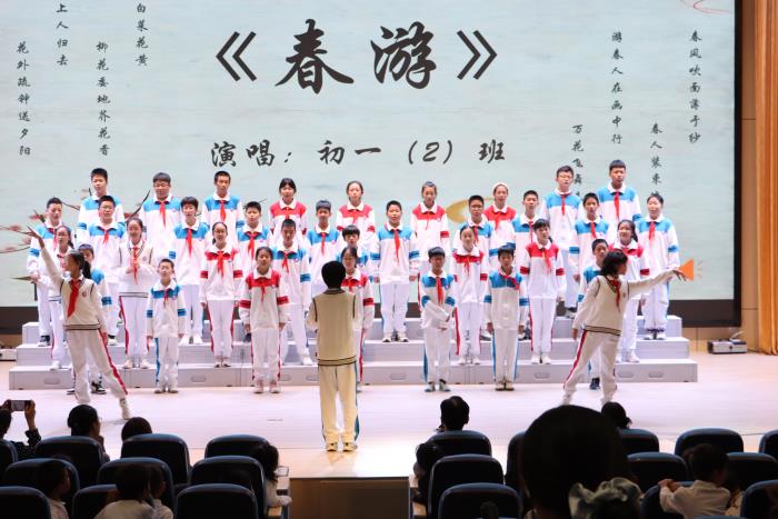 初一（2）班1.JPG
